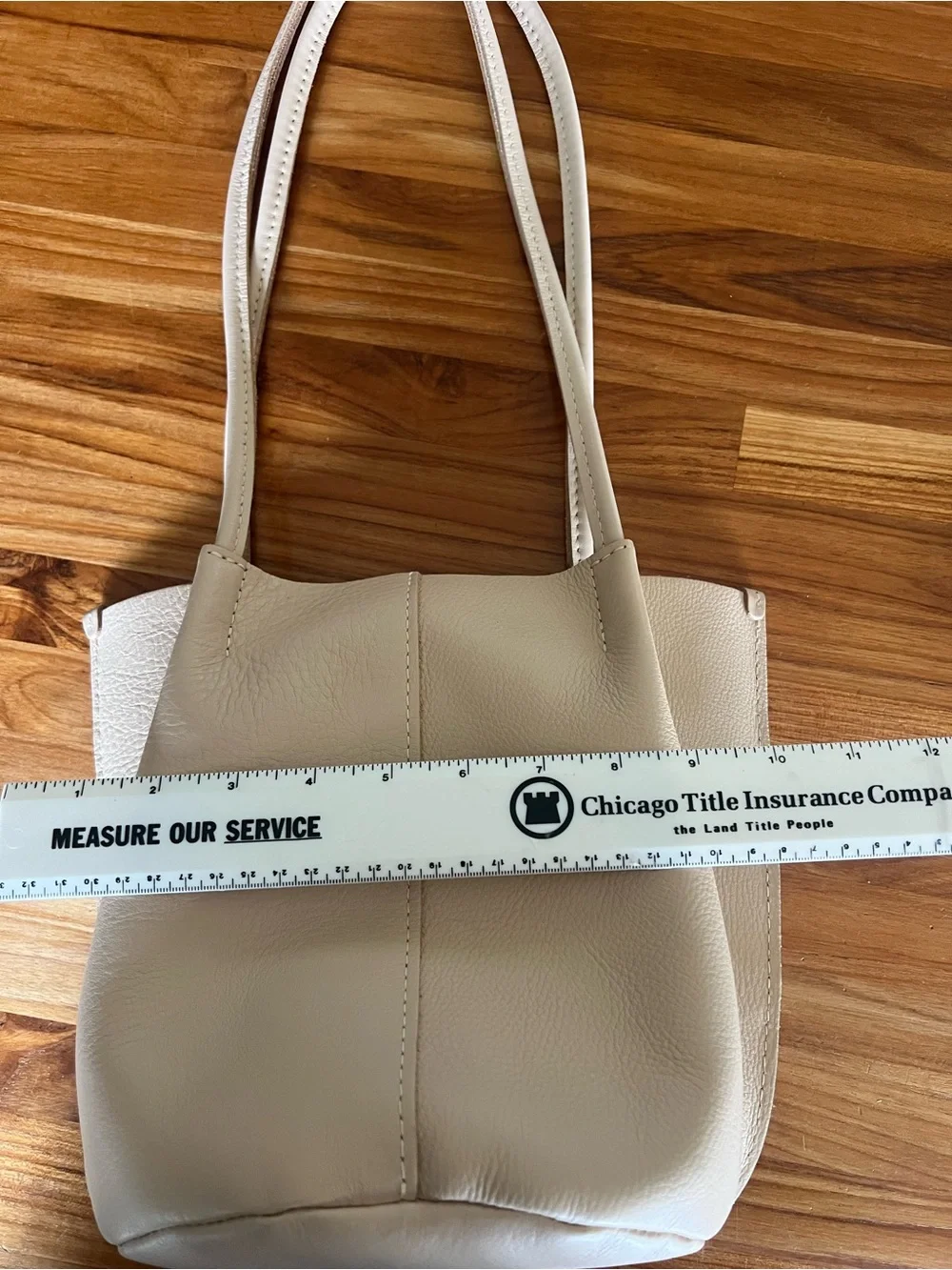 Portland Leather Devin Classic  Size  bucket tote - NWOT - Picture 8 of 9